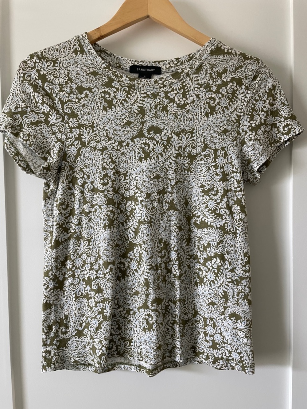 Sanctuary Olive & White Paisley Crewneck Short Sleeve Tee